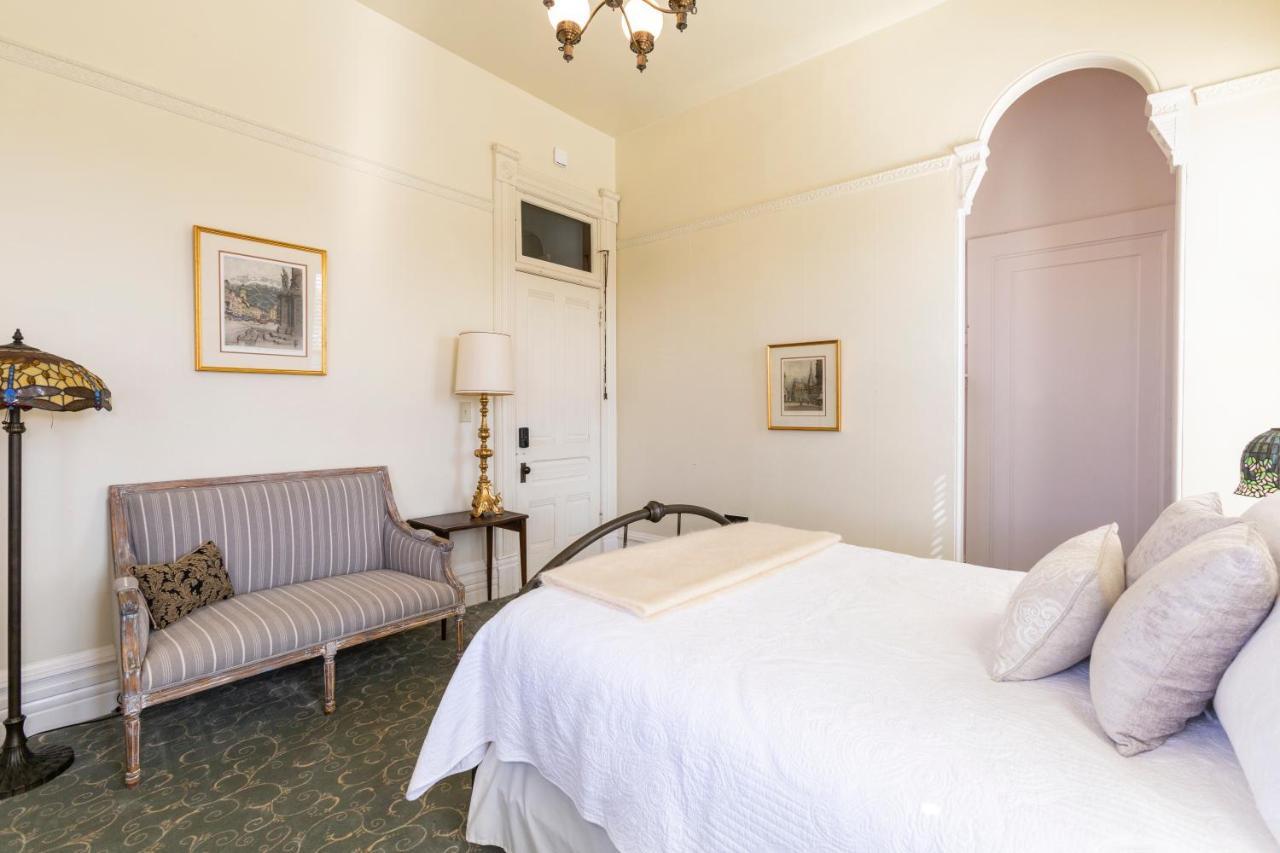 Inn Pinc Lady Mansion